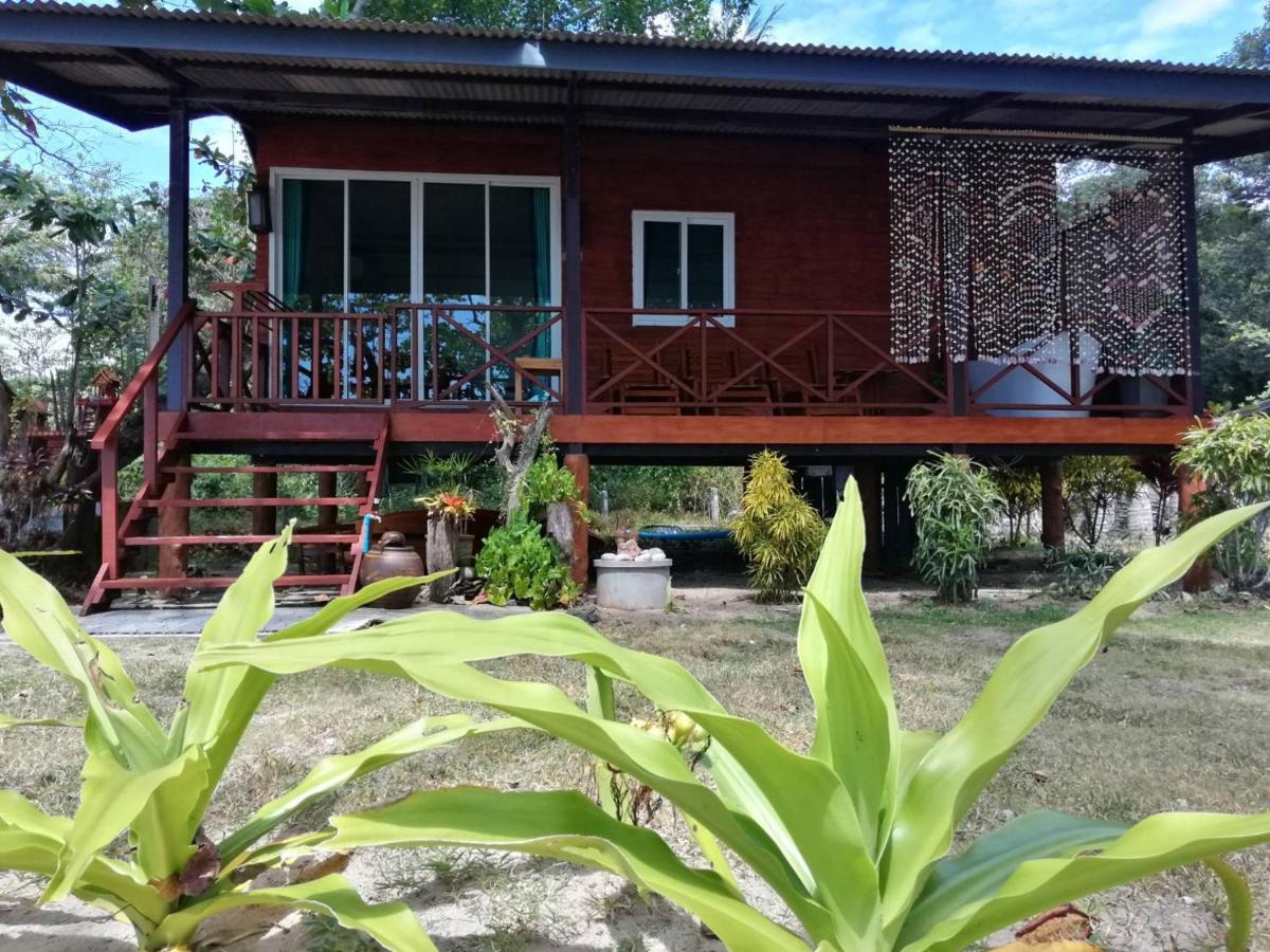 Koh Jum Delight Beach Екстериор снимка