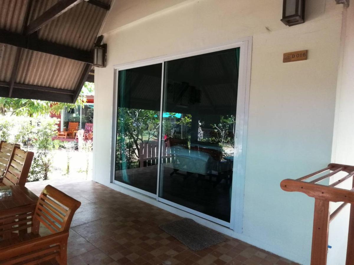 Koh Jum Delight Beach Екстериор снимка