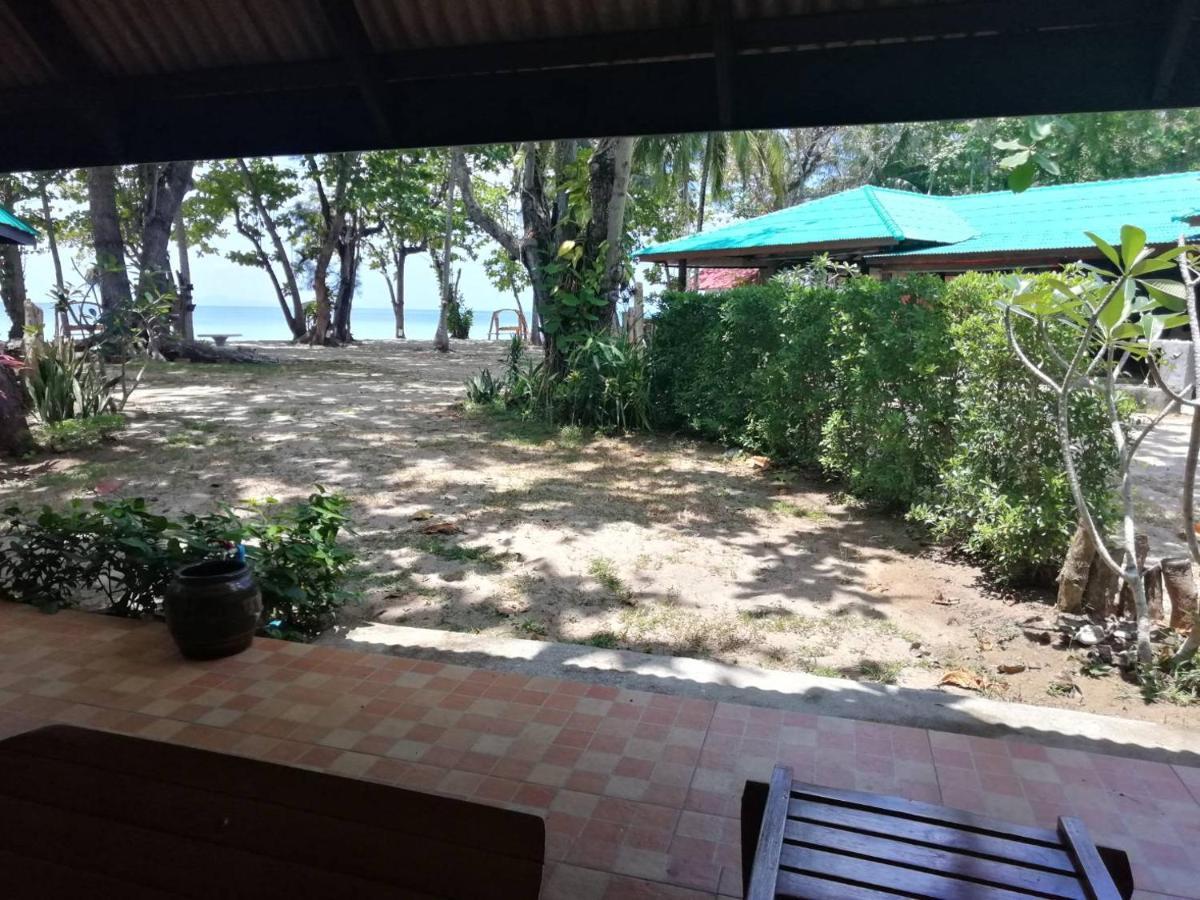 Koh Jum Delight Beach Екстериор снимка